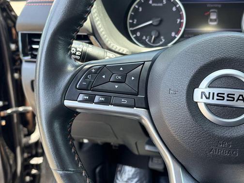Super Black 2022 Nissan Sentra SR