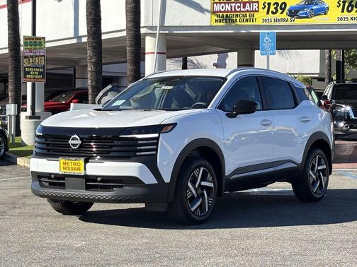 2026 Nissan Kicks SV