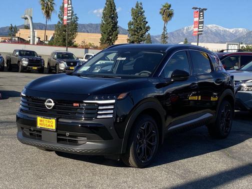 2026 Nissan Kicks SR