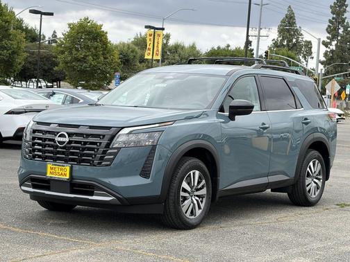 Teal 2026 Nissan Pathfinder SL