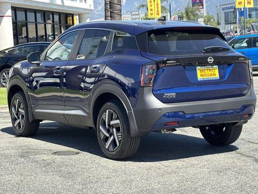 Deep Blue Pearl 2026 Nissan Kicks SV