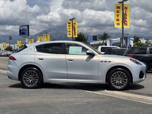 White 2024 Maserati Grecale GT