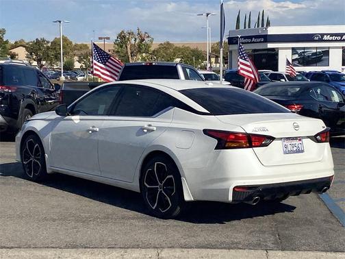 2024 Nissan Altima SR FWD
