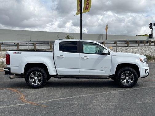 Summit White 2017 Chevrolet Colorado Z71