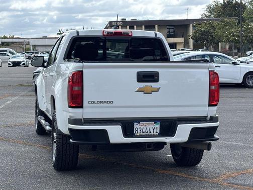 Summit White 2017 Chevrolet Colorado Z71