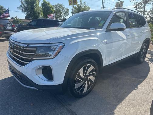 2024 Volkswagen Atlas 2.0T SE w/Technology