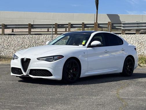 2022 Alfa Romeo Giulia Ti