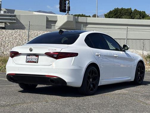 2022 Alfa Romeo Giulia Ti