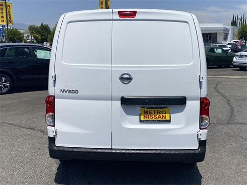 2021 Nissan NV200 S