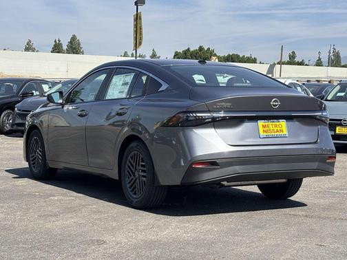 Gun Met 2026 Nissan Sentra SV