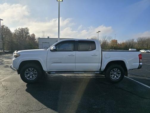 2017 Toyota Tacoma SR5