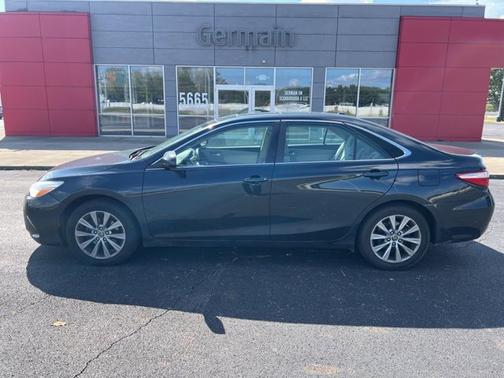 2016 Toyota Camry XLE