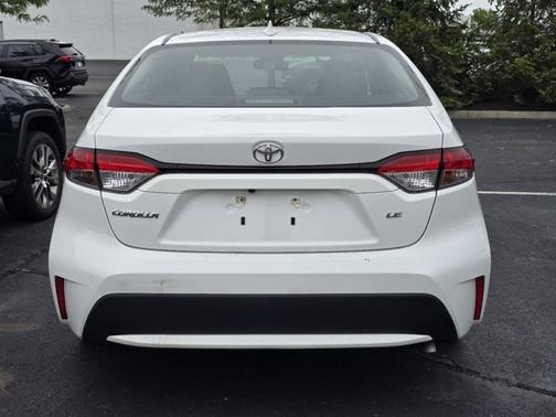 Super White 2021 Toyota Corolla LE