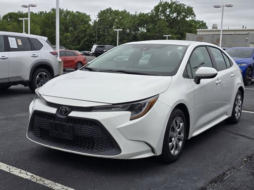 Super White 2021 Toyota Corolla LE