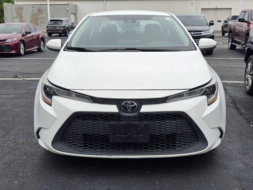 Super White 2021 Toyota Corolla LE