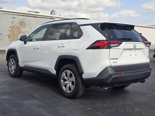 Super White 2020 Toyota RAV4 LE