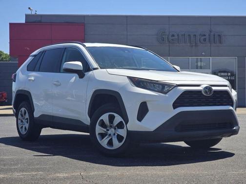 Super White 2020 Toyota RAV4 LE