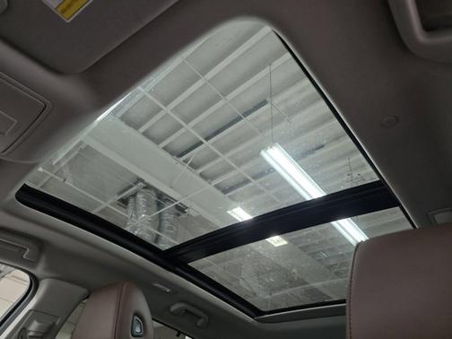 2022 Acura MDX w/Technology Package