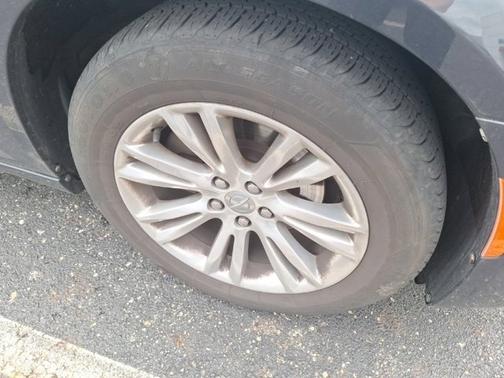 2016 Chrysler 300C Base
