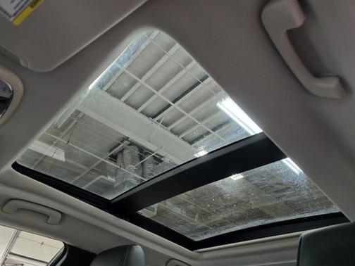 2016 Chrysler 300C Base