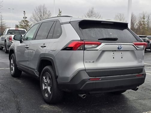 2022 Toyota RAV4 Hybrid Hybrid LE
