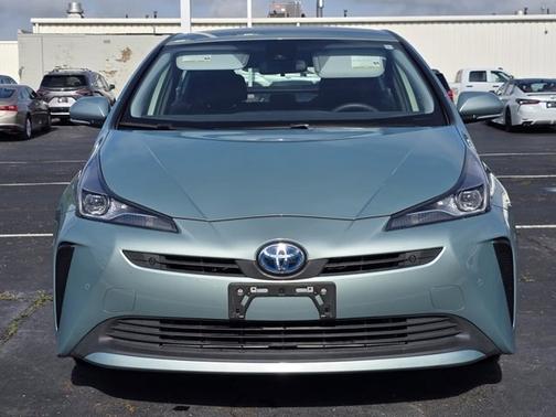 2019 Toyota Prius L Eco