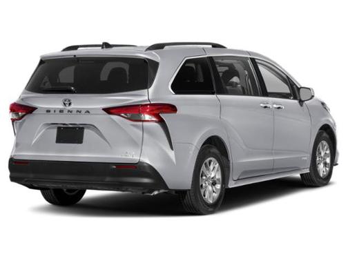 Blizzard Pearl 2021 Toyota Sienna XLE 7 Passenger