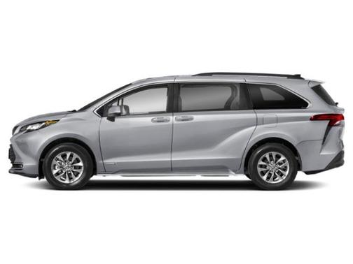 Blizzard Pearl 2021 Toyota Sienna XLE 7 Passenger