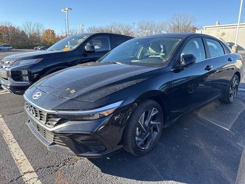 2024 Hyundai ELANTRA Limited