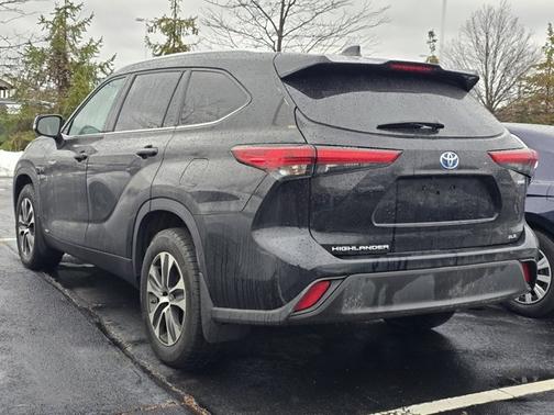2021 Toyota Highlander Hybrid XLE
