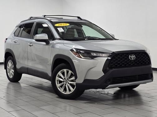 2022 Toyota Corolla Cross LE