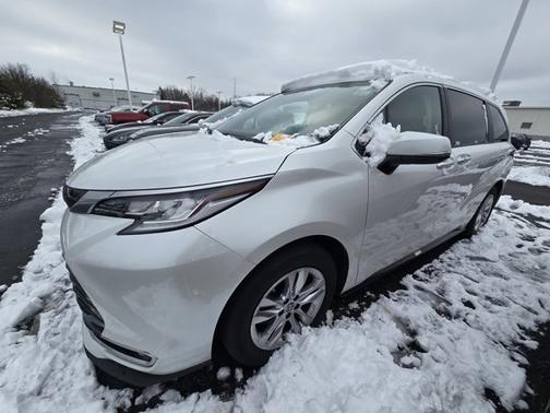 2024 Toyota Sienna Limited
