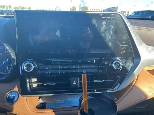 2022 Toyota Highlander Hybrid Hybrid Platinum