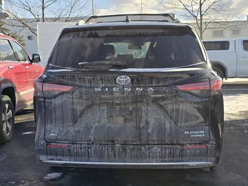 2022 Toyota Sienna Platinum