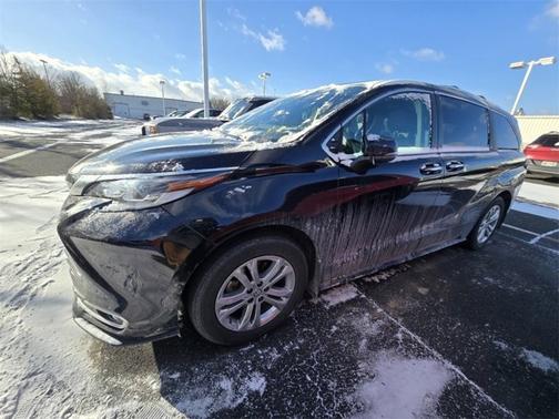 2022 Toyota Sienna Platinum