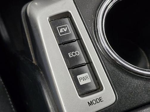 2017 Toyota Prius v Three