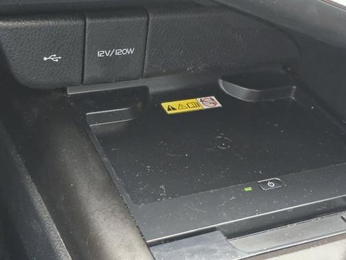Midnight Black Metallic 2022 Toyota Camry SE