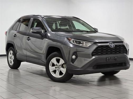 2021 Toyota RAV4 Hybrid XLE