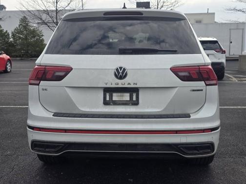 2023 Volkswagen Tiguan 2.0T SE R-Line Black 4MOTION