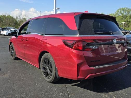 Radiant Red Metallic II 2026 Honda Odyssey Sport-L
