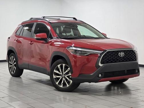 2022 Toyota Corolla Cross XLE