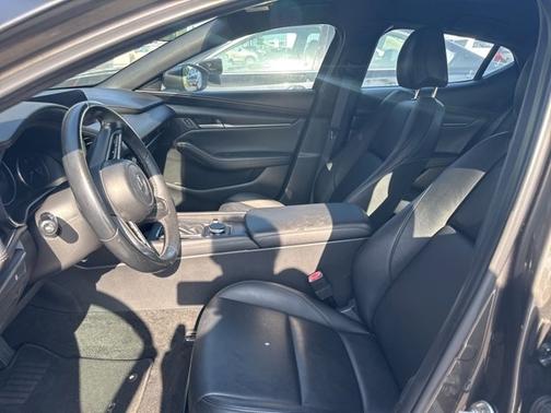 2022 Mazda Mazda3 Select