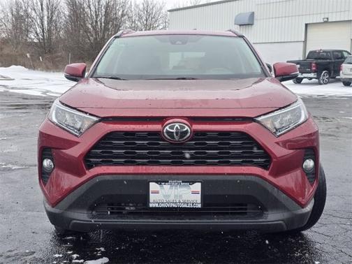 2020 Toyota RAV4 XLE