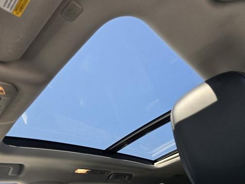 Blizzard Pearl 2021 Toyota Highlander Platinum