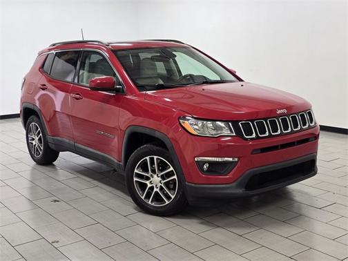 2018 Jeep Compass Latitude w/Sun/Wheel Pkg