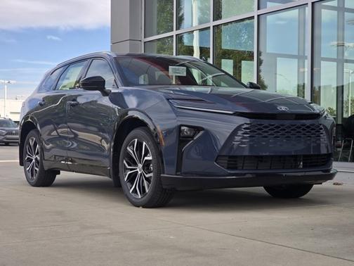 2025 Toyota Crown Signia XLE