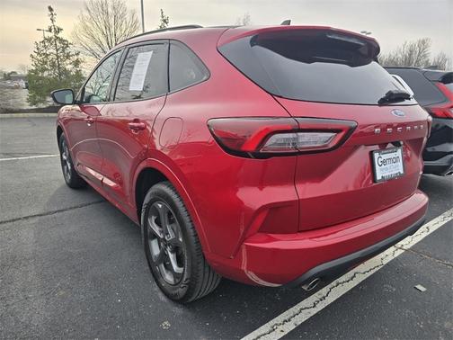 Rapid Red Metallic Tinted Clearcoat 2023 Ford Escape ST-Line