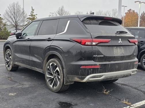 2024 Mitsubishi Outlander SE