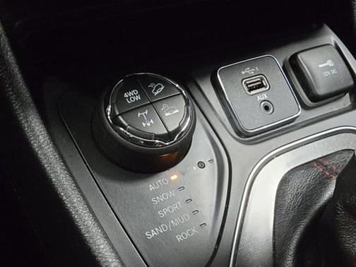 2019 Jeep Cherokee Trailhawk