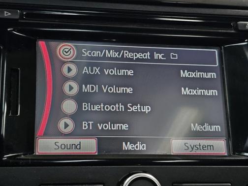 2012 Volkswagen Beetle Base